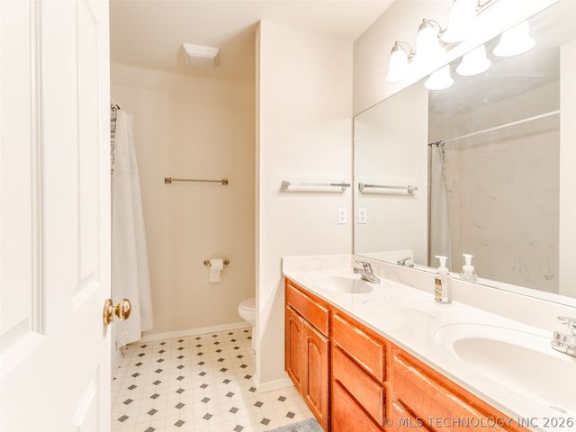 3006 W G Street, Jenks, OK 74037