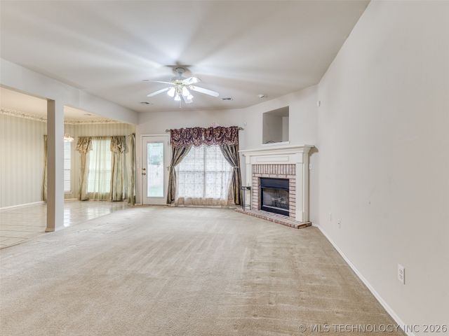 3006 W G Street, Jenks, OK 74037