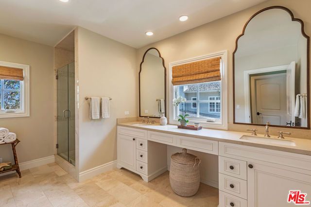 1185 Corsica Drive, Pacific Palisades (los Angeles), CA 90272