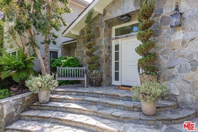 1185 Corsica Drive, Pacific Palisades (los Angeles), CA 90272