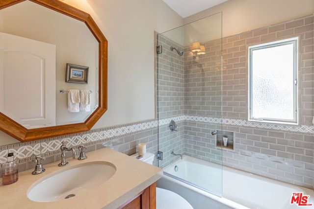 1185 Corsica Drive, Pacific Palisades (los Angeles), CA 90272
