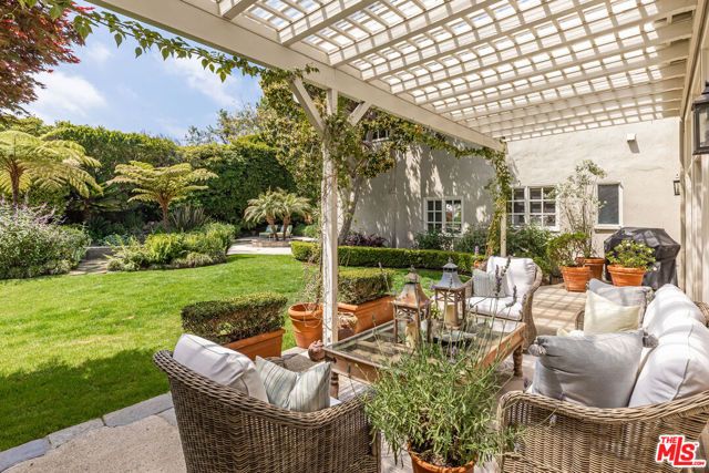 1185 Corsica Drive, Pacific Palisades (los Angeles), CA 90272