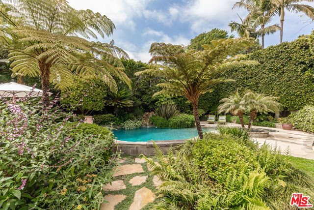 1185 Corsica Drive, Pacific Palisades (los Angeles), CA 90272