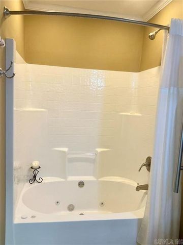 10 Hammond Drive, Greenbrier, AR 72058