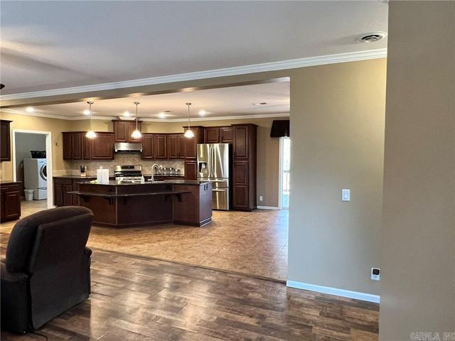 10 Hammond Drive, Greenbrier, AR 72058