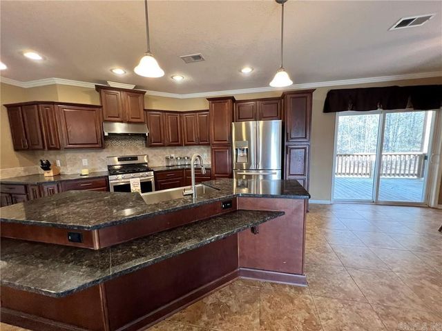 10 Hammond Drive, Greenbrier, AR 72058