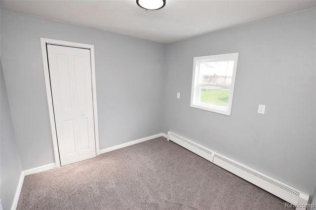2390 E Boatfield Avenue, Burton, MI 48529
