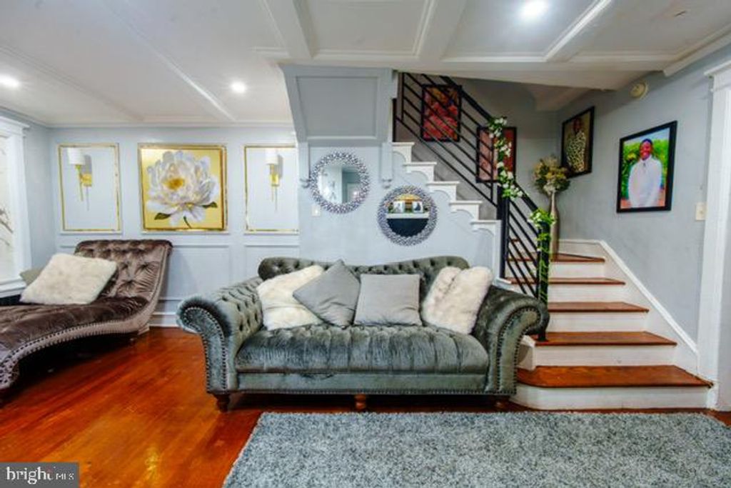 6245 WASHINGTON AVE, Philadelphia, PA 19143 — photo 2