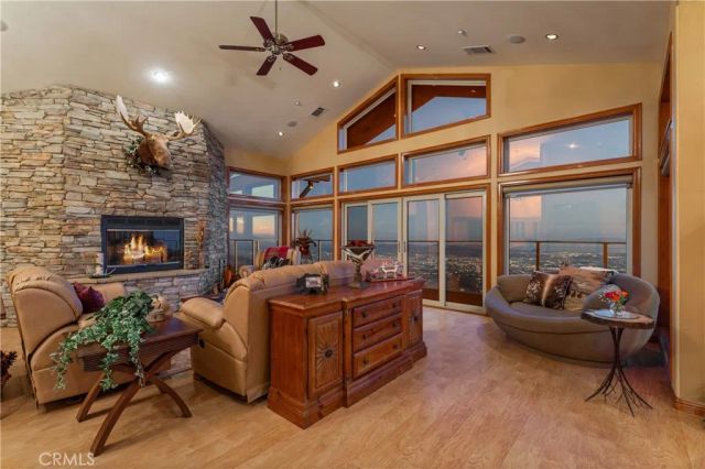 24143 Rockview, Crestline, CA 92325