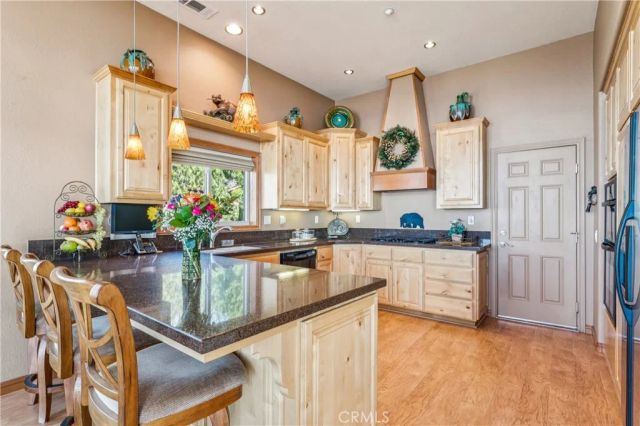 24143 Rockview, Crestline, CA 92325