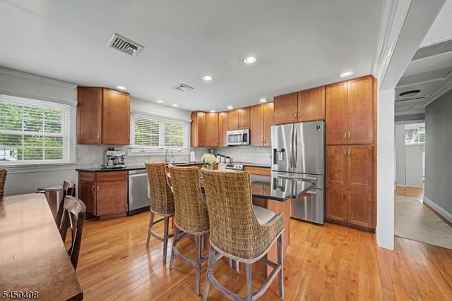 231 Greenwood Ave, Madison Boro, NJ 07940