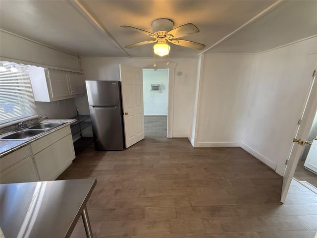 119 Louis Davis Drive Front, Huntsville, TX 77320