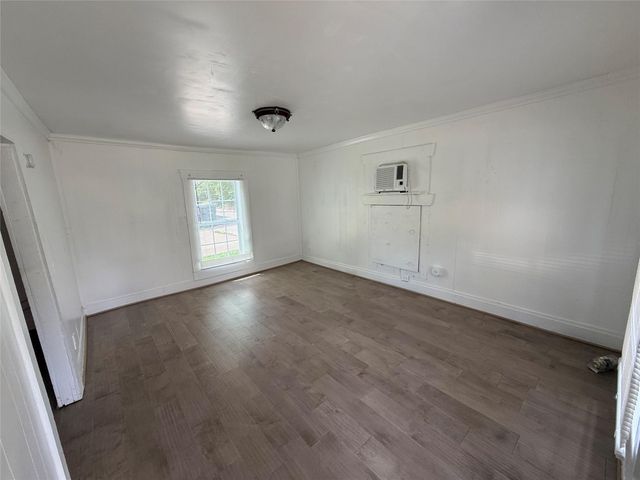 119 Louis Davis Drive Front, Huntsville, TX 77320
