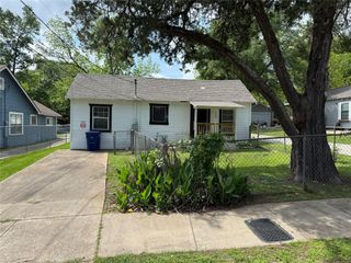 119 Louis Davis Drive Front, Huntsville, TX 77320