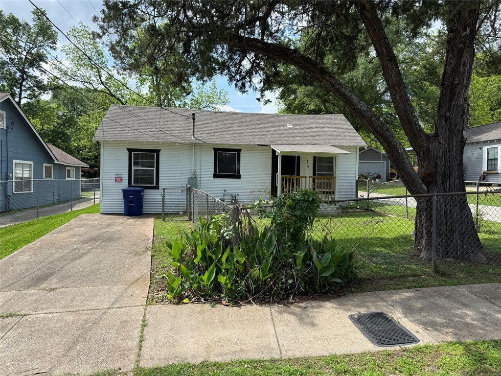 119 Louis Davis Drive Front, Huntsville, TX 77320