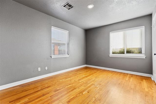 3221 NW 39th Terrace, Oklahoma City, OK 73112