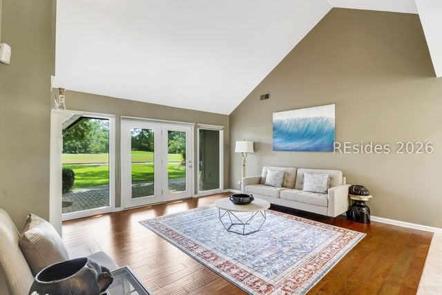 5 Deerfield Ct, Hilton Head Island, SC 29926