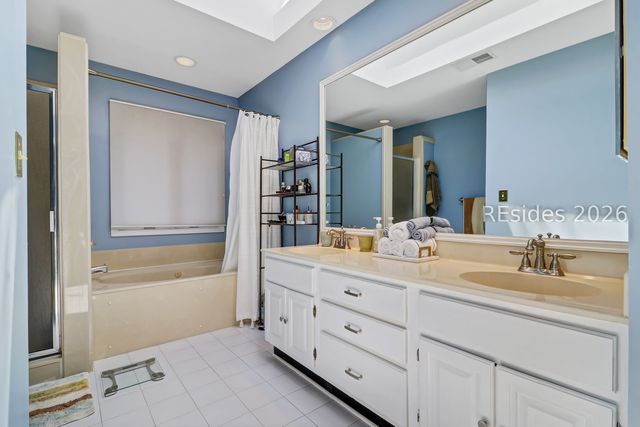 5 Deerfield Ct, Hilton Head Island, SC 29926