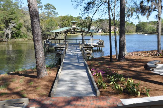 5 Deerfield Ct, Hilton Head Island, SC 29926