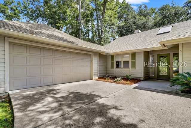 5 Deerfield Ct, Hilton Head Island, SC 29926