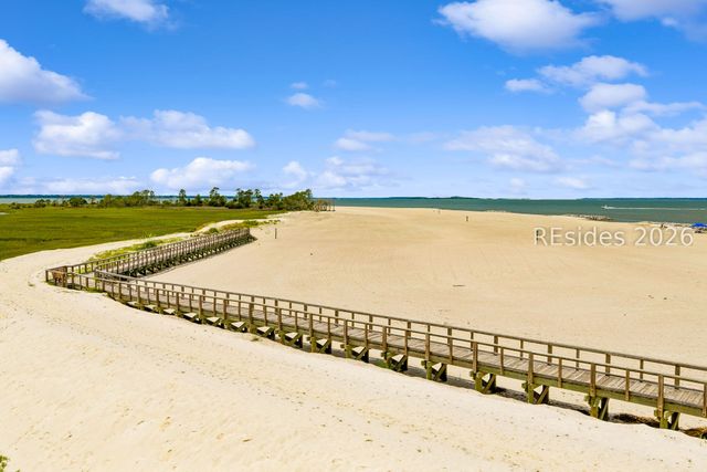5 Deerfield Ct, Hilton Head Island, SC 29926