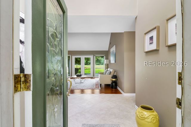 5 Deerfield Ct, Hilton Head Island, SC 29926