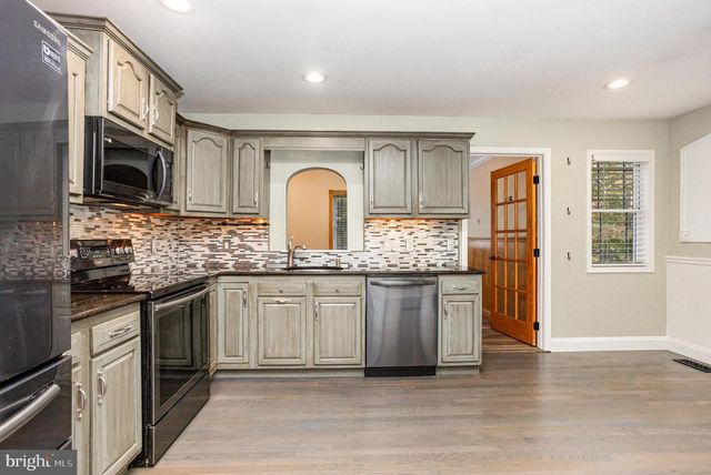 5 KINGS CT, Elkton, MD 21921