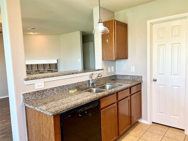 7005 WELSHMAN Drive, Fort Worth, TX 76137