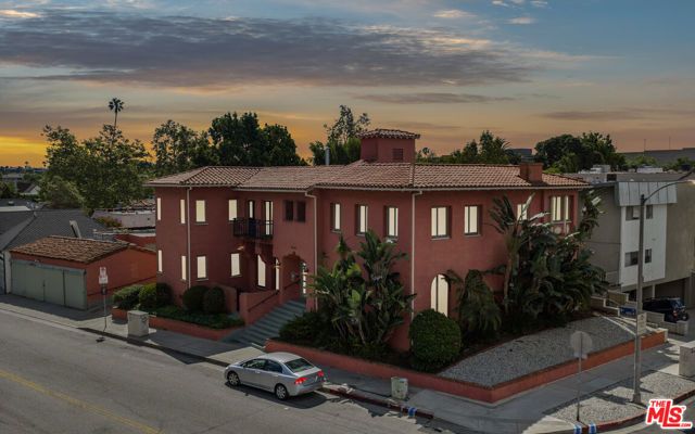 6022 W 8th Street, Los Angeles, CA 90036