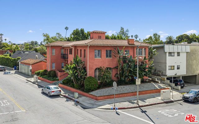 6022 W 8th Street, Los Angeles, CA 90036