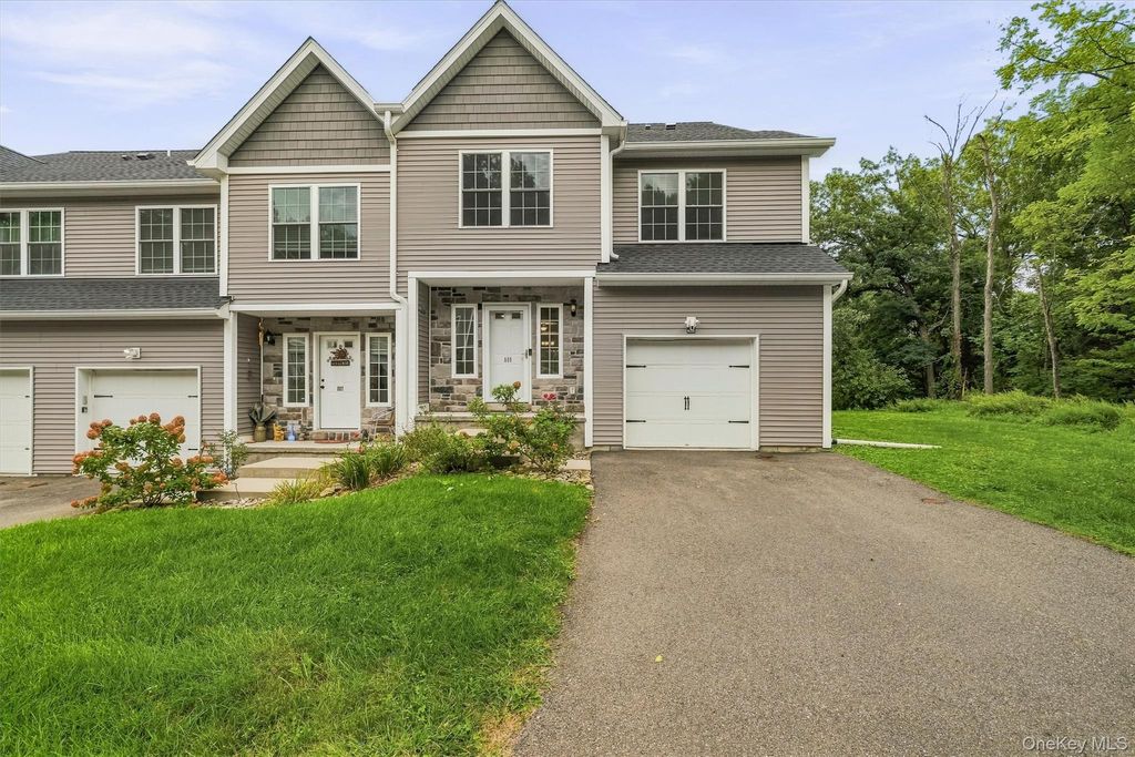 809 Fairway Court, New Windsor, NY 12553 — exterior