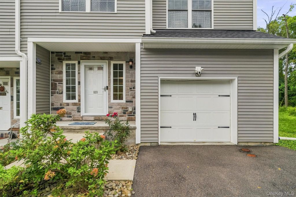809 Fairway Court, New Windsor, NY 12553 — photo 3