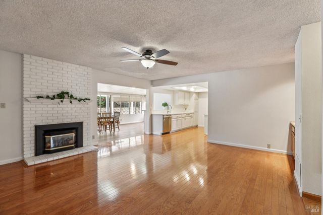 105 Woodstock Ct, Benicia, CA 94510