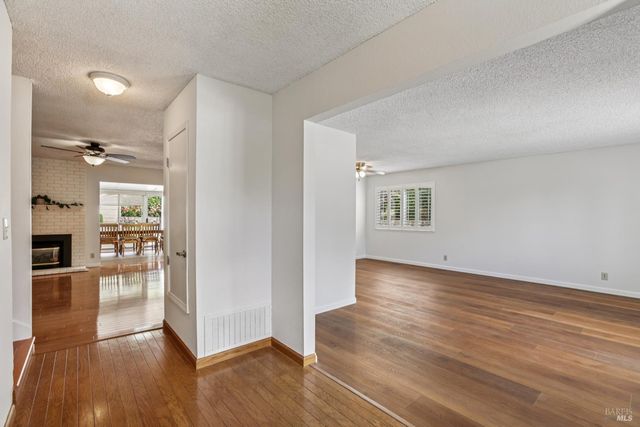 105 Woodstock Ct, Benicia, CA 94510