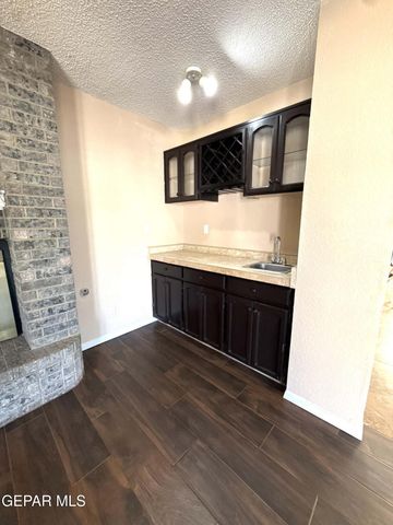 11221 KINGFISH Court, El Paso, TX 79936