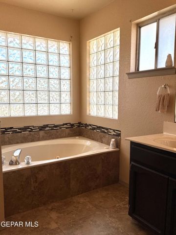 11221 KINGFISH Court, El Paso, TX 79936