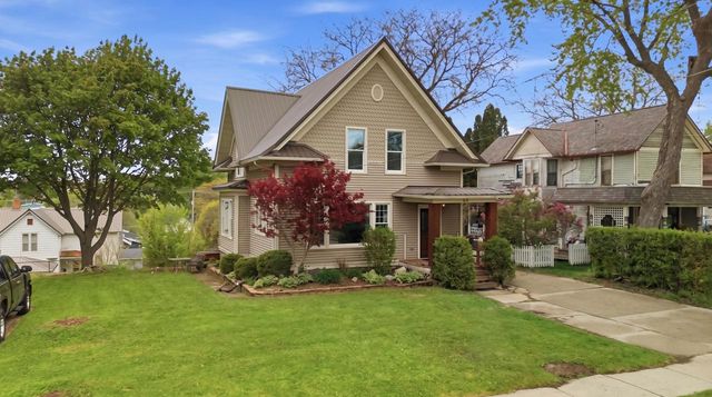 123 N German STREET, Mayville, WI 53050