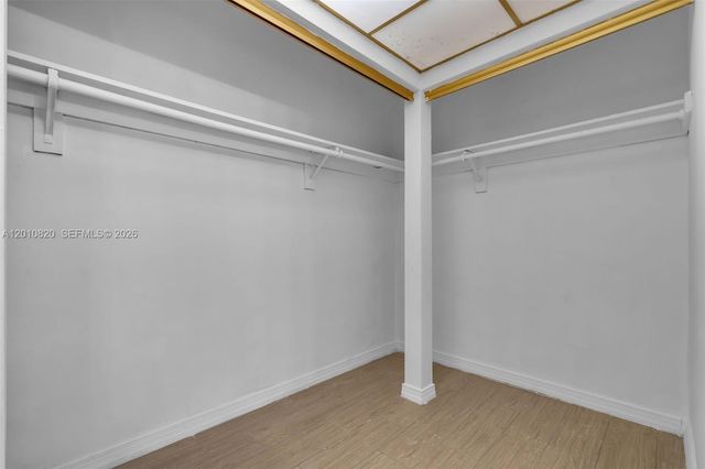 18900 NE 3rd Ct 520, Miami, FL 33179