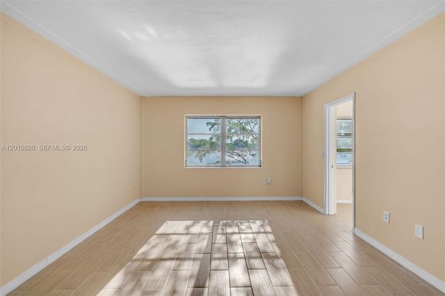 18900 NE 3rd Ct 520, Miami, FL 33179