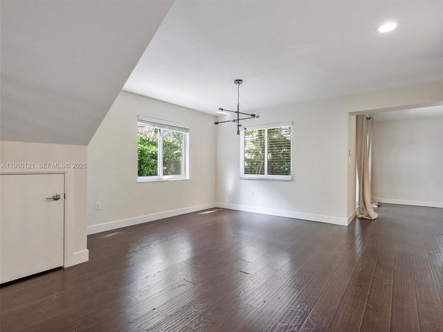 5517 Sardinia St, Coral Gables, FL 33146