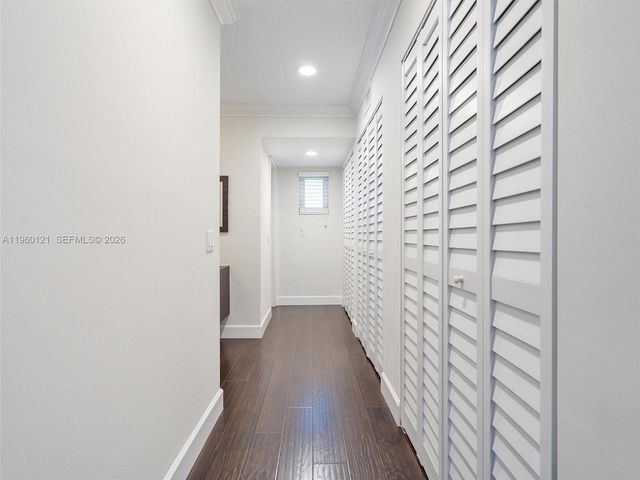 5517 Sardinia St, Coral Gables, FL 33146