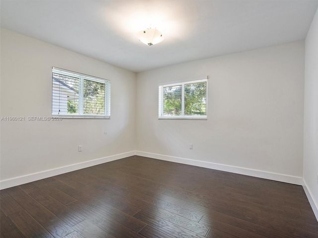 5517 Sardinia St, Coral Gables, FL 33146