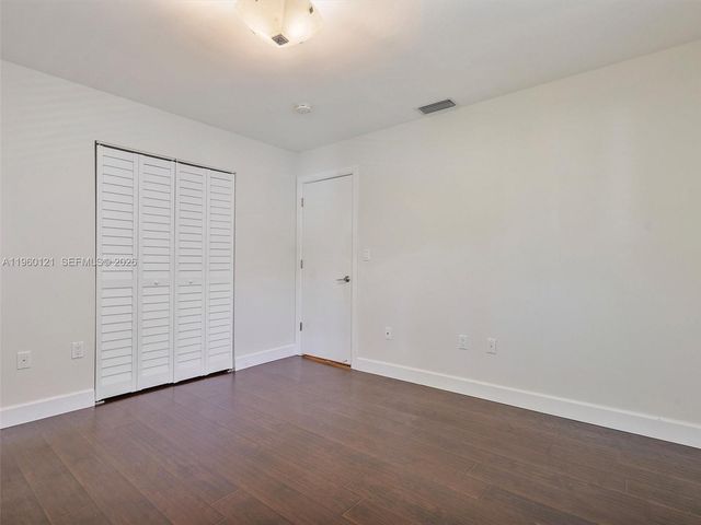 5517 Sardinia St, Coral Gables, FL 33146