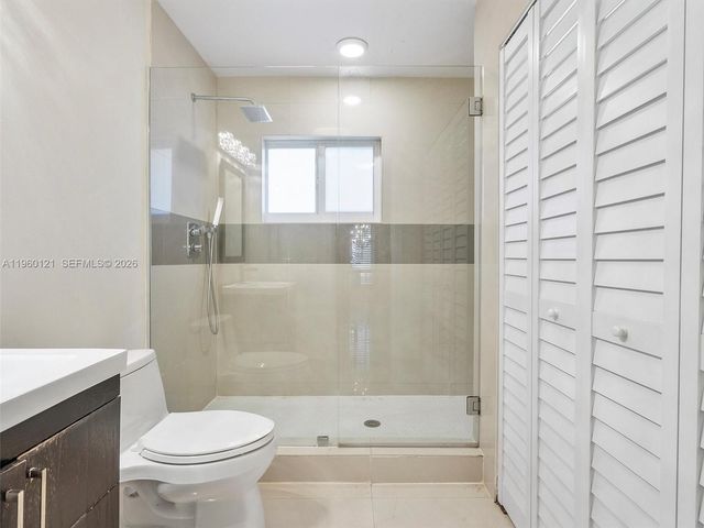 5517 Sardinia St, Coral Gables, FL 33146