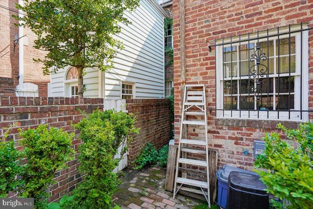 133 S FAIRFAX ST, Alexandria, VA 22314