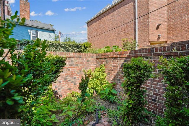 133 S FAIRFAX ST, Alexandria, VA 22314