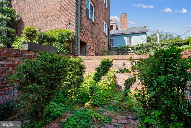 133 S FAIRFAX ST, Alexandria, VA 22314