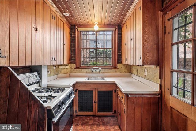 133 S FAIRFAX ST, Alexandria, VA 22314