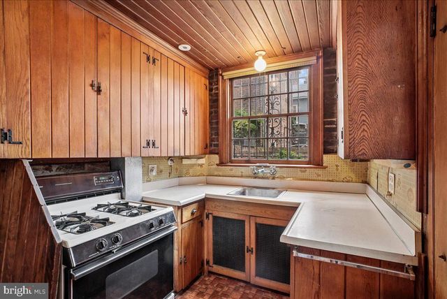 133 S FAIRFAX ST, Alexandria, VA 22314