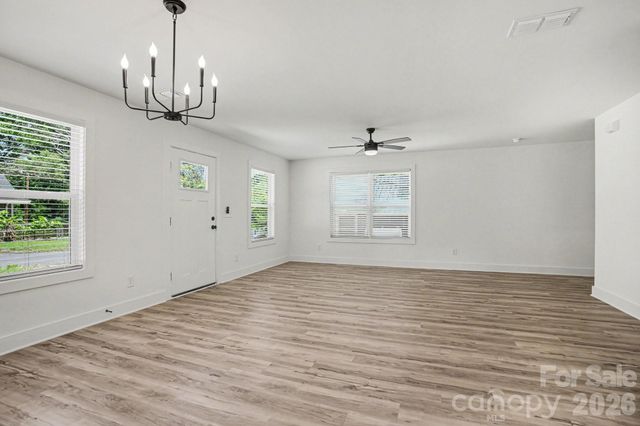 811 Evening Shade Lane, Gastonia, NC 28052